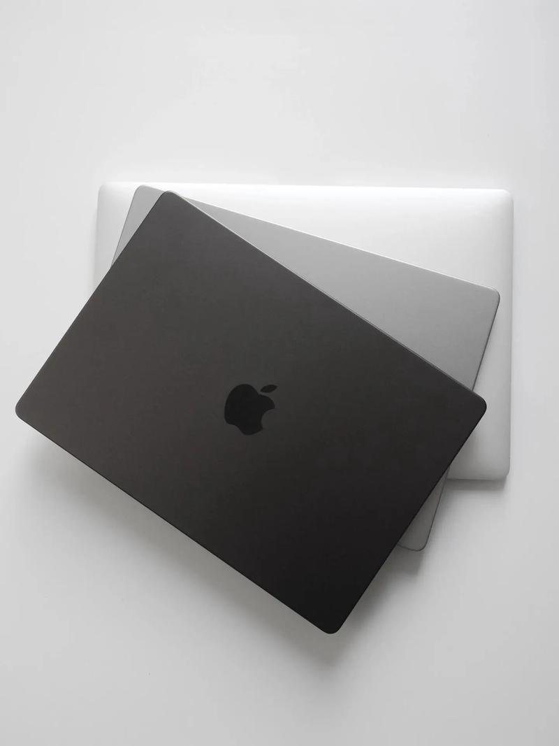 推荐一款适合女生用的笔记本电脑,颜色要比较亮眼的,绝对杜绝黑色、灰色...