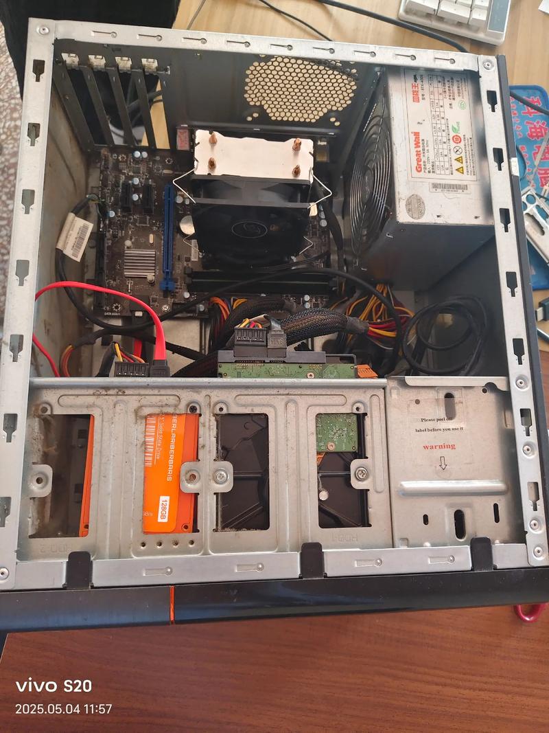 办公电脑预算有限,是选旧款高配还是新款低配好