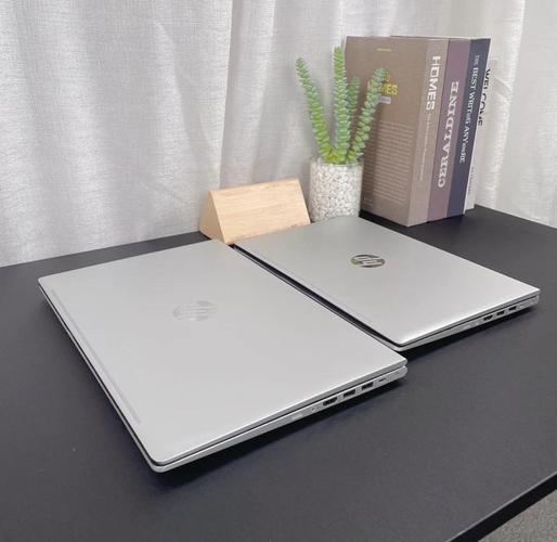 14寸和15.6寸实物对比