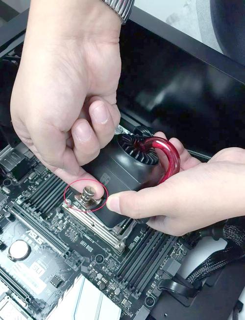 电脑大型水冷系统安装教程的简单介绍