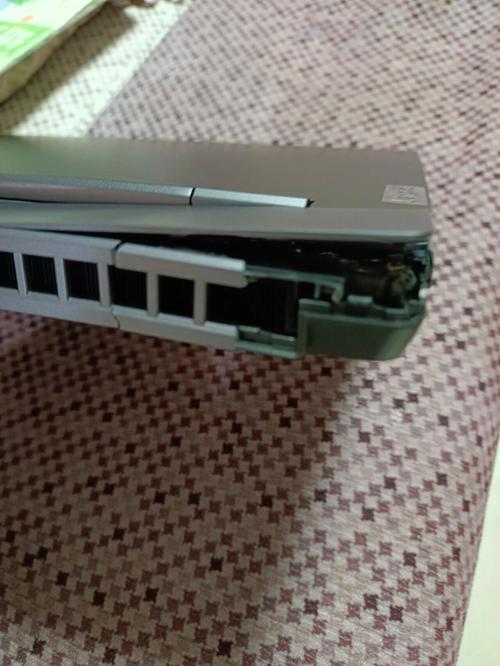 联想电脑摔了一下维修需要多少钱