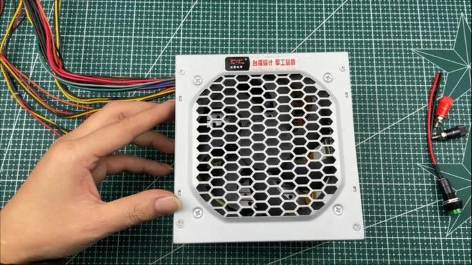 废旧电脑电源改装,为车载洗车泵供电