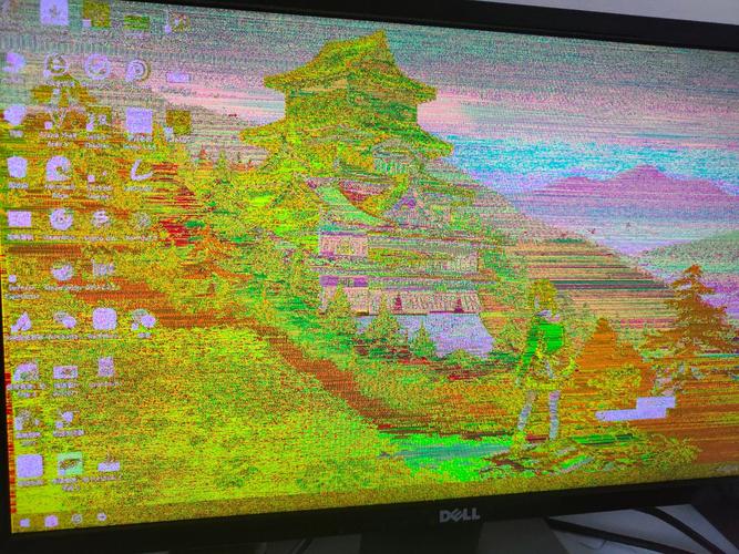 电脑看网页没问题,运行程序就花屏