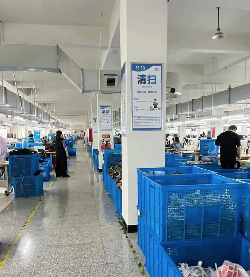 这个月发工资,我想买一台笔记本电脑!费用大概在3000--『4』000,请各位大家...