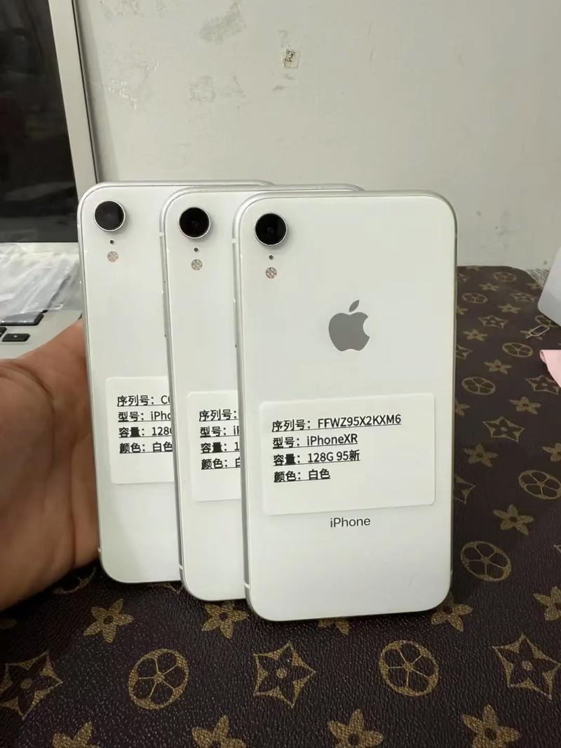 苹果xr运行内存3g相当于安卓的几g够用吗?