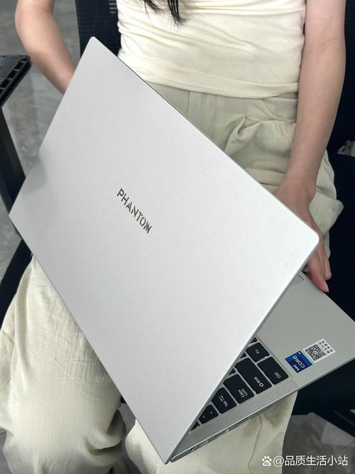 白色电脑哪个好请推荐一款白色的笔记本电脑