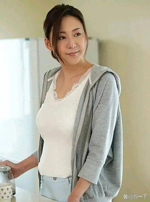 山崎和佳奈个人简介