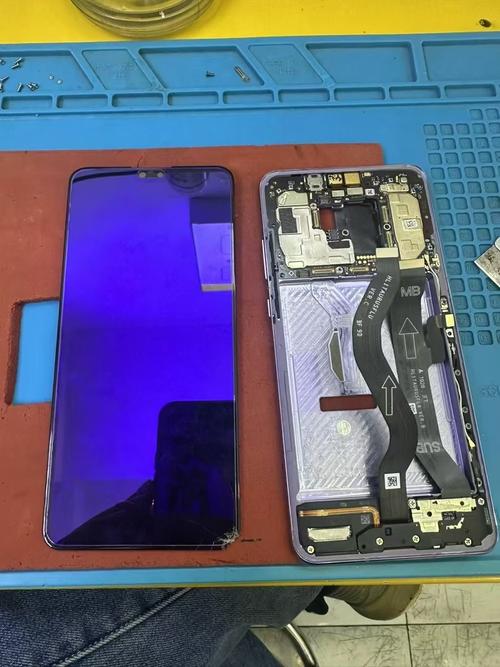 华为mate30换屏幕多少钱