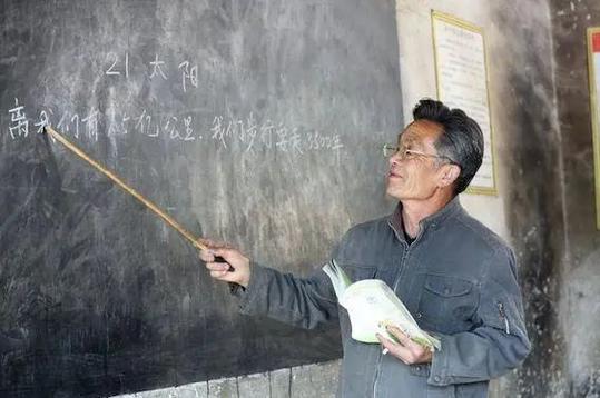 杭州小伙扎进贵州大山支教11年,他这么做的目的是什么?