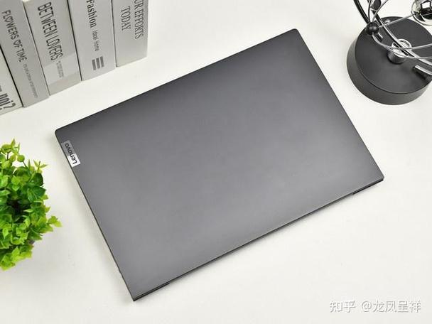 大学生应该买什么样的笔记本电脑呢?