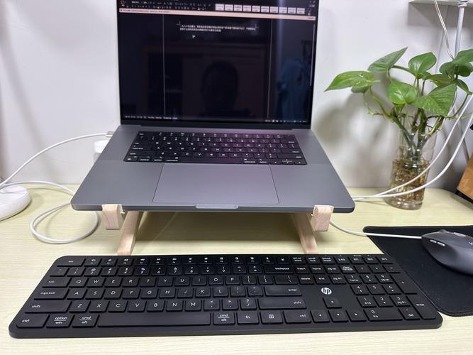 笔记本电脑怎么静音?