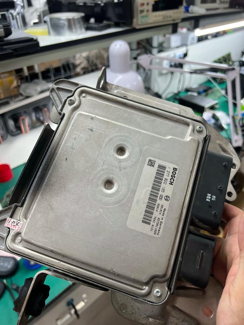 维修老款宝马车维修电脑多少钱汽车电脑板坏了修复多少钱