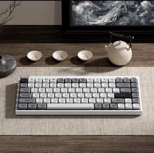 这把“矮轴键盘skn毕方,治好了我的宿舍桌面焦虑