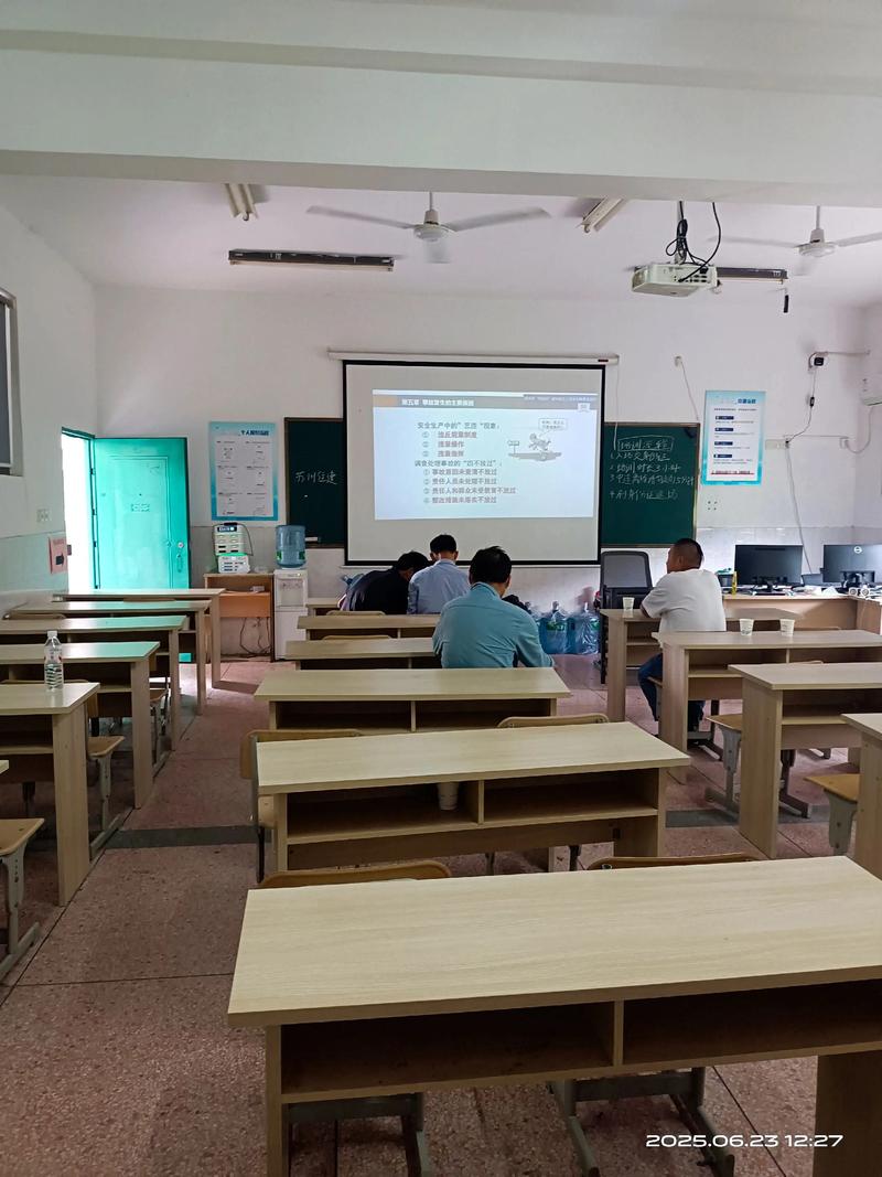 学修电脑去哪个网站?