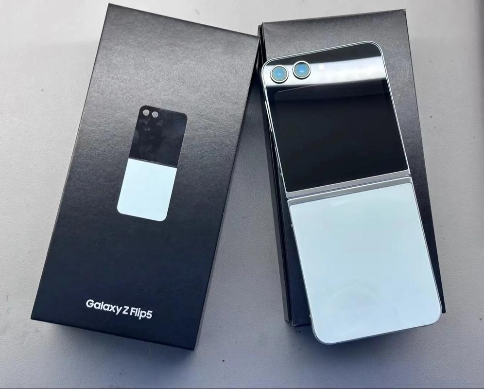 三星zflip5爆屏