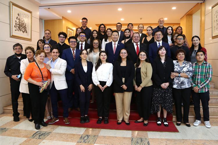 在澳大利亚买苹果笔记本电脑会比在中国买要便宜吗