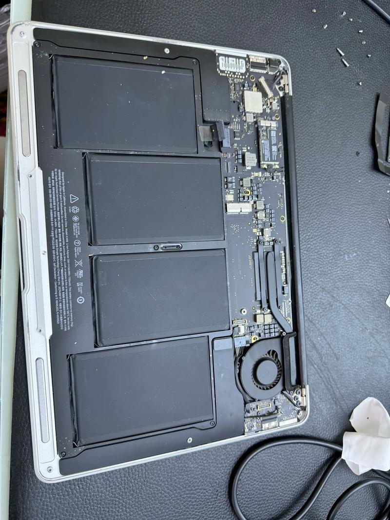 重庆电脑修理,在笔记本电脑修理里面哪个店做得比较好点?