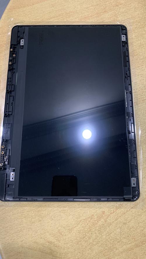 惠普笔记本电脑显示屏维修多少钱?