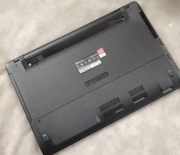 华硕x550d笔记本电脑配置如何呢?