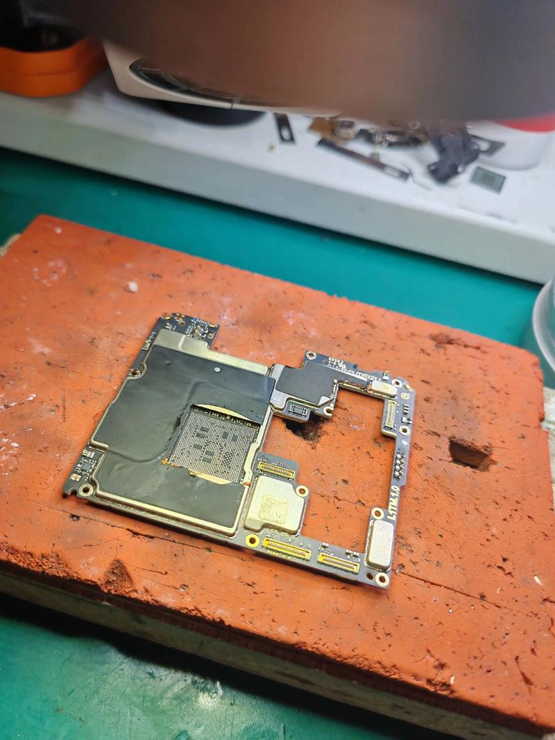 魅族18pro维修配件费用