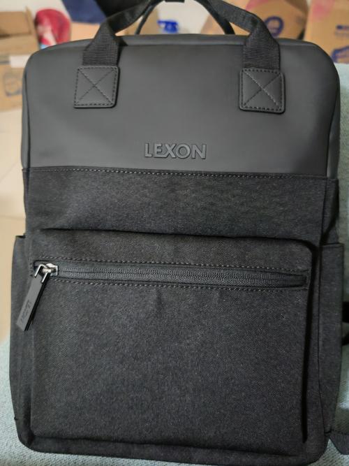 女的出差开会带电脑背什么包电脑包选取什么样的好