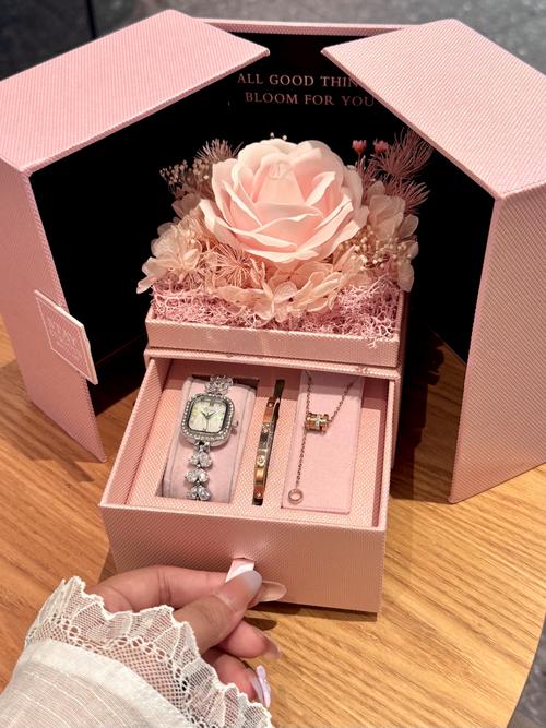 五千元左右送什么礼物比较好?