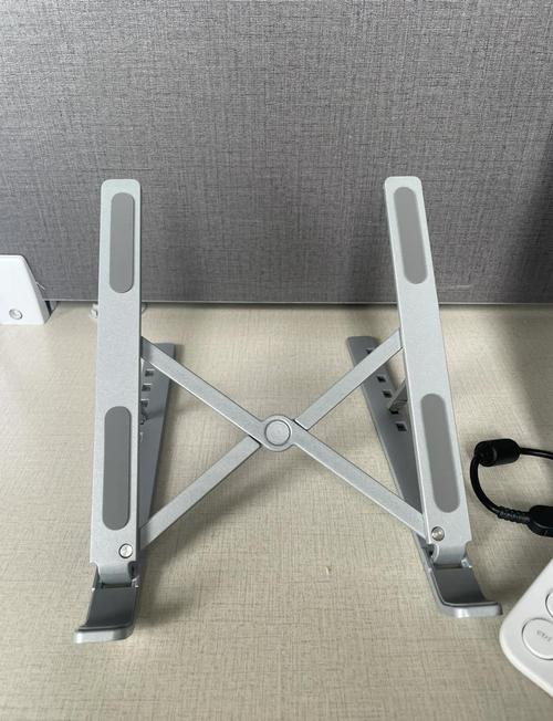 笔记本充不进电