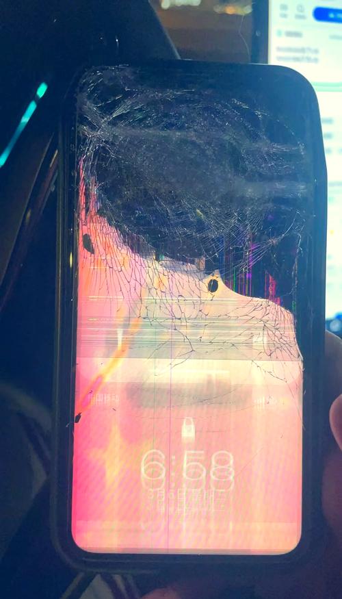 萍果手机屏幕碎了换个屏幕多少钱