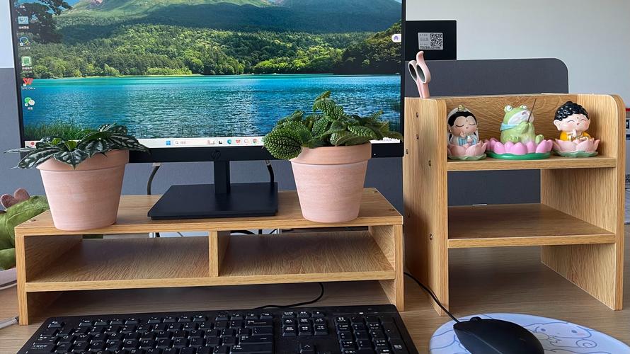 鉴于电脑屏幕放在桌子上有点矮,怎样去做一个架子呢?