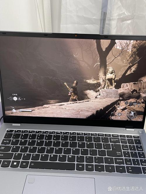 适合电影和写小说的笔记本电脑?