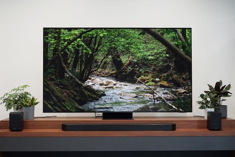 三星s轻奢版和三星s9哪个好_三星s轻奢版和三星s9评测对比