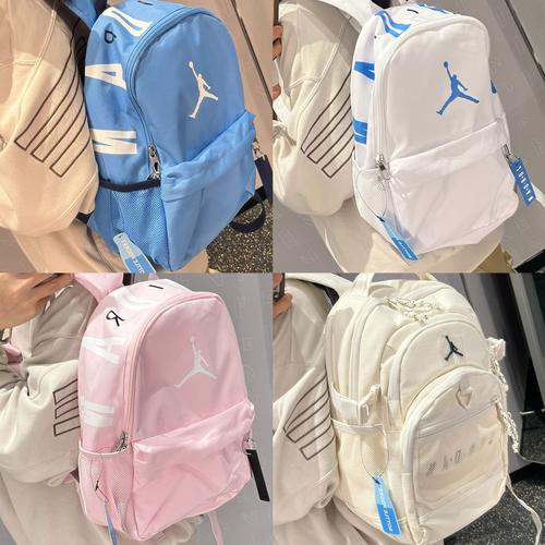 哪一款耐克背包适合高中学生使用?