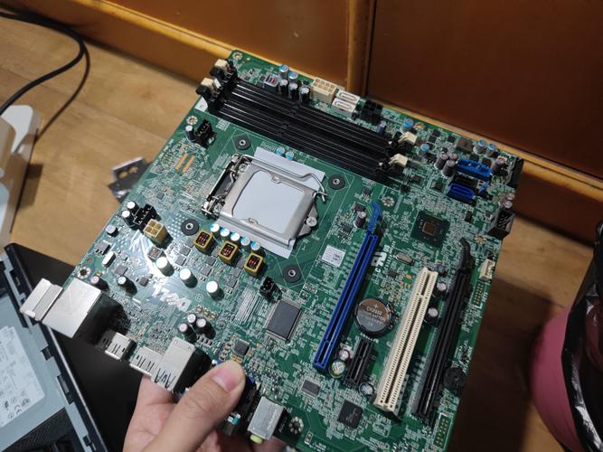 戴尔电脑主板坏了修要多少钱戴尔笔记本电脑主板大概需要多少钱