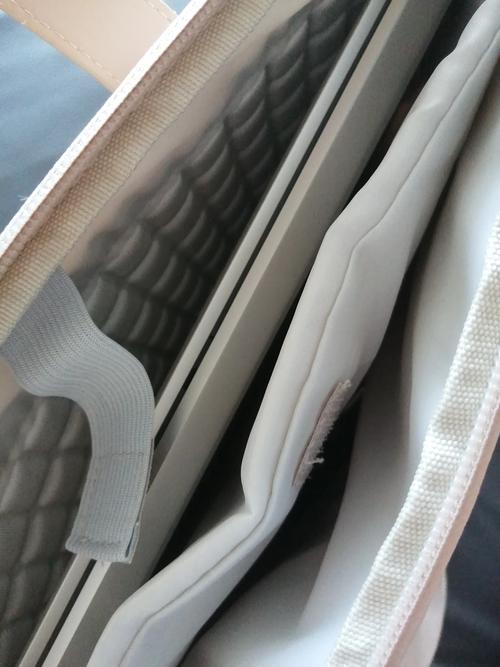 笔记本内胆包和电脑包区别是什么