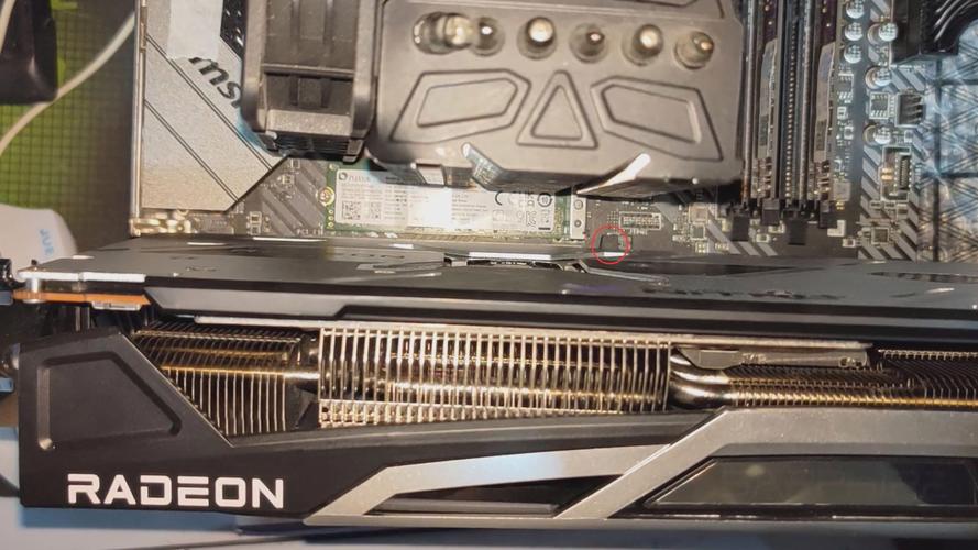 独立显卡怎么拆下来