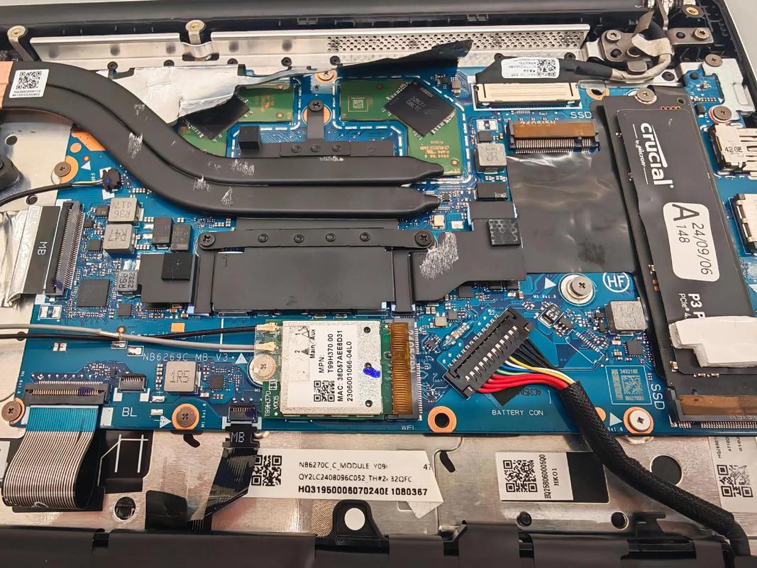 笔记本电脑不能组装吗