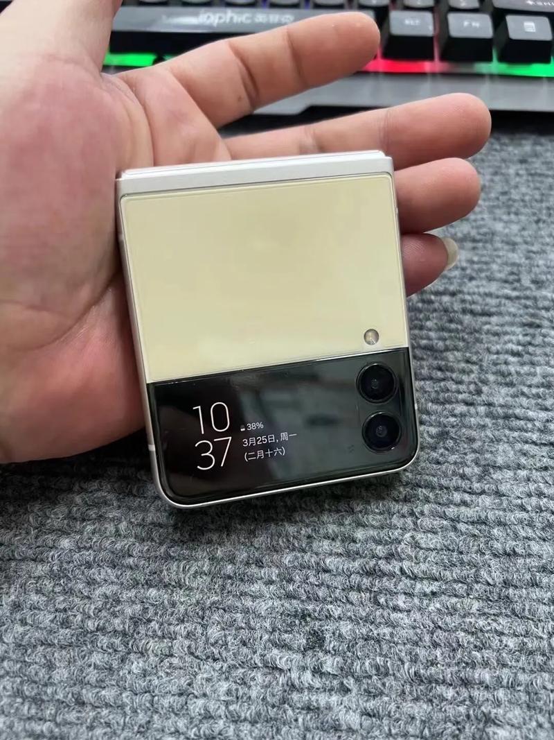 三星galaxyzflip3多少钱