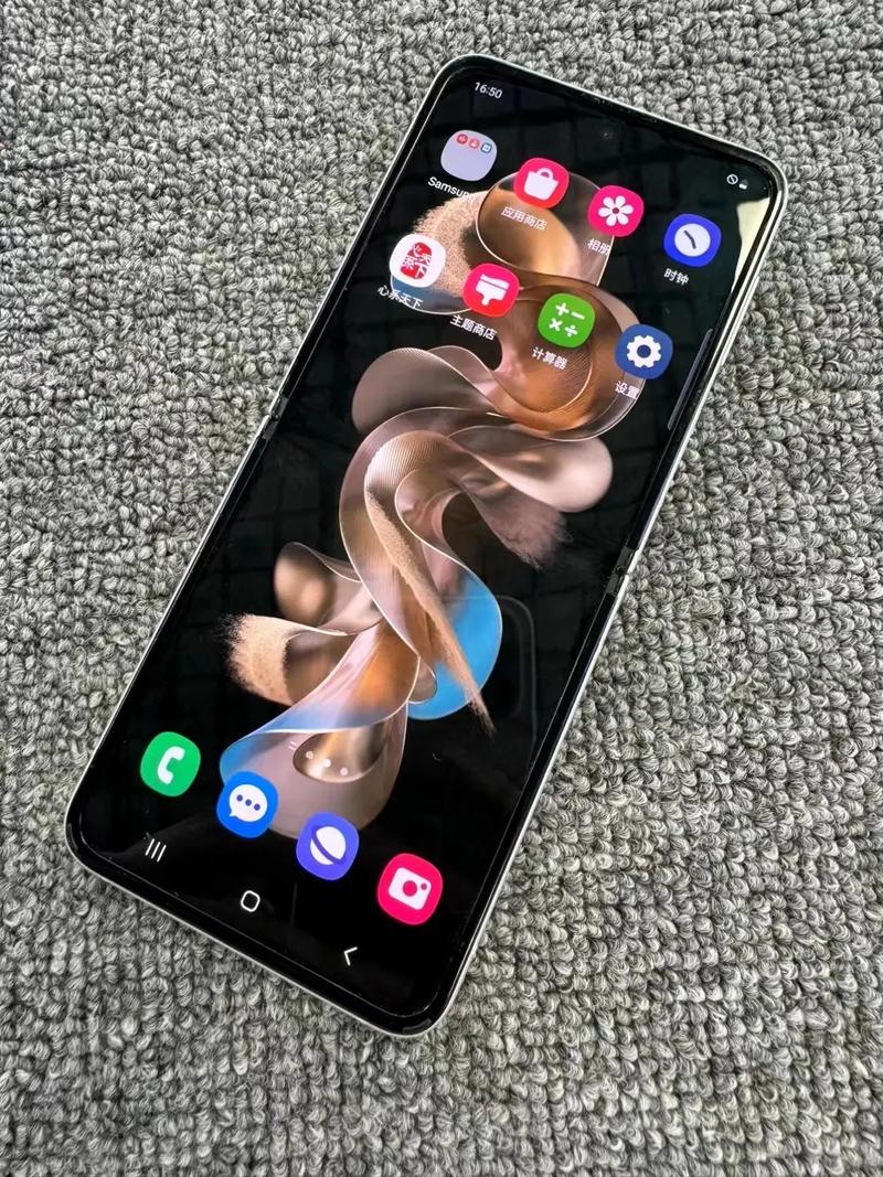 三星galaxyzflip换内屏好多钱到店维修费用,三星zflip换屏幕多少钱