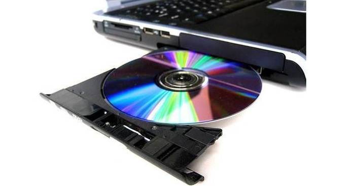 如何解决笔记本电脑光盘弹不出来问题?