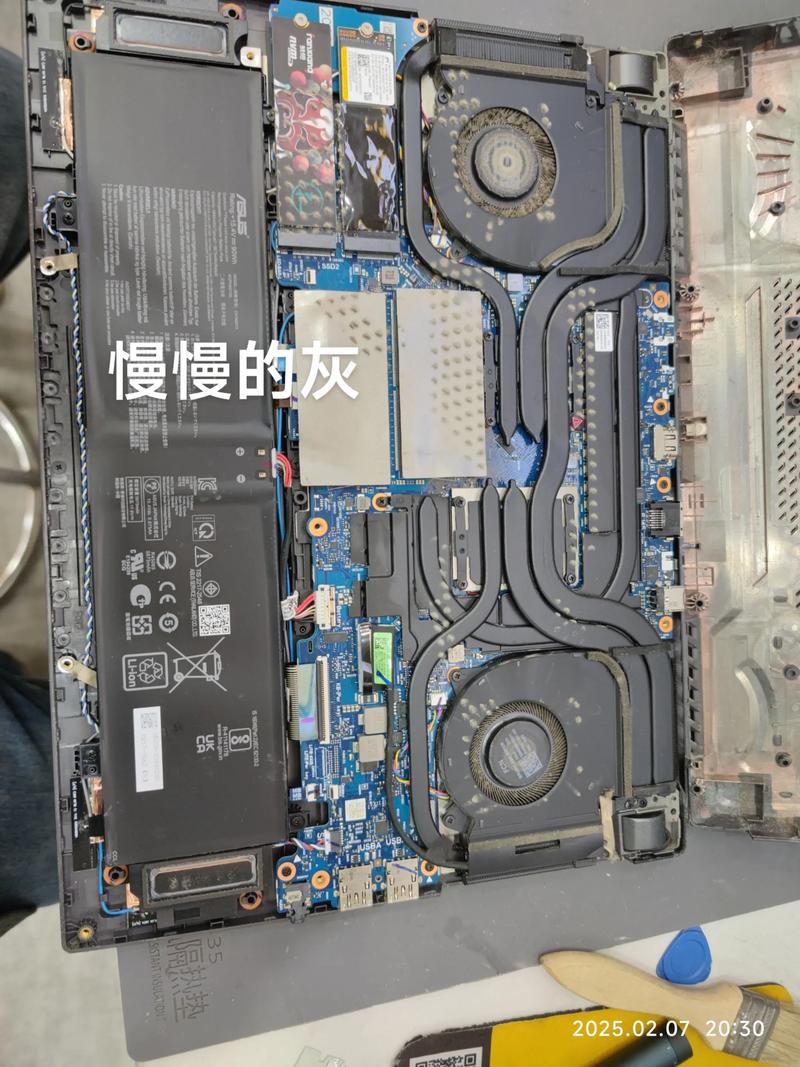 如何清洁笔记本电脑的灰尘-步骤图文详解