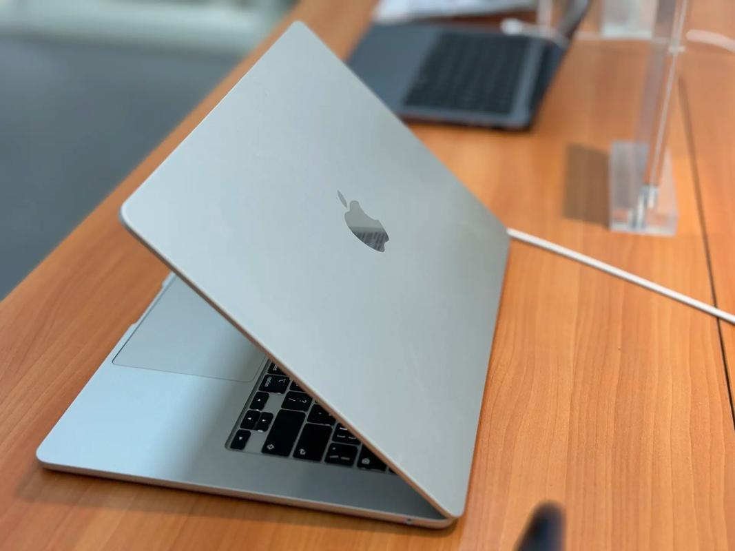 15年出的苹果笔记本还值得买吗
