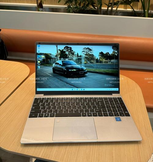 玩游戏笔记本电脑性价比比较高的大屏幕游戏本推荐