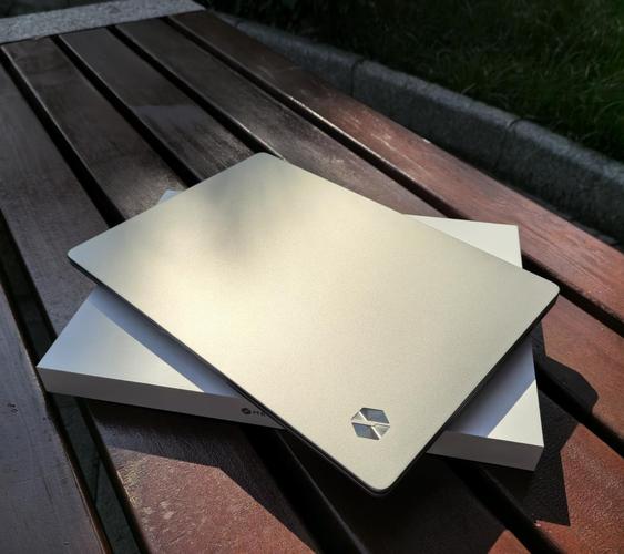 有哪些金属外壳,轻薄的笔记本电脑值得推荐