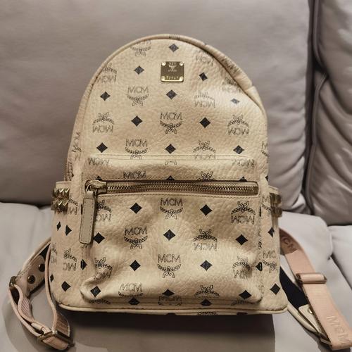 米黄色的品牌书包里大容量的有哪些选取?