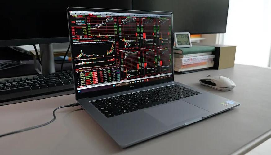 性价比比较高的炒股笔记本电脑