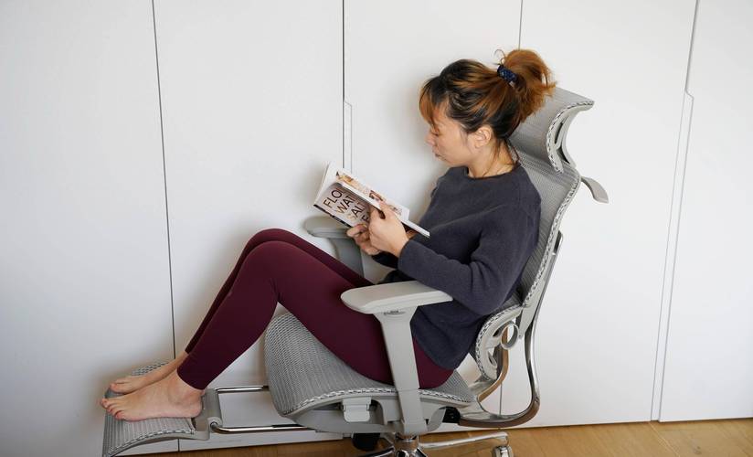 大学生都坐什么样的学习椅子