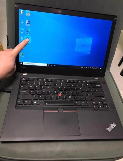 三星笔记本插卡步骤