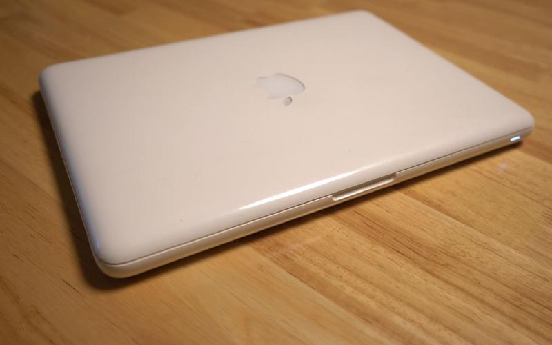 纯白色笔记本电脑有哪些求华硕所有的纯白色笔记本电脑