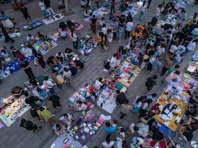 大学生在学校摆摊卖什么好