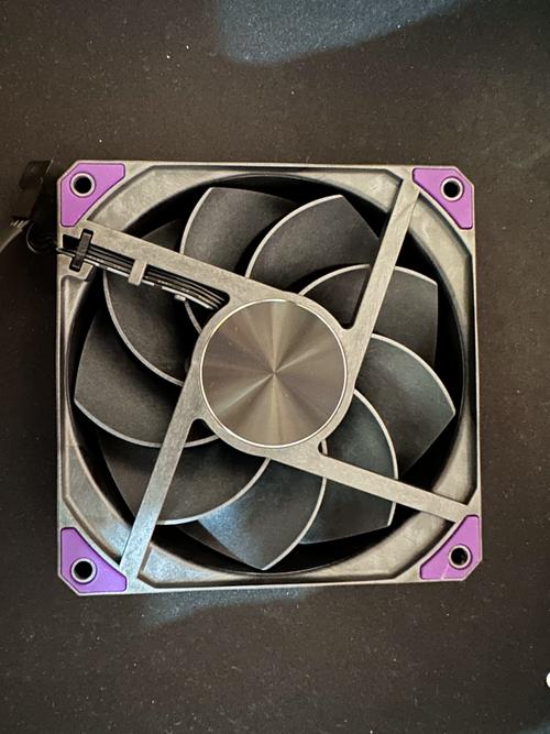 电脑散热风扇哪个风力大台式电脑的散热风扇什么风扇好什么牌子的风力大...